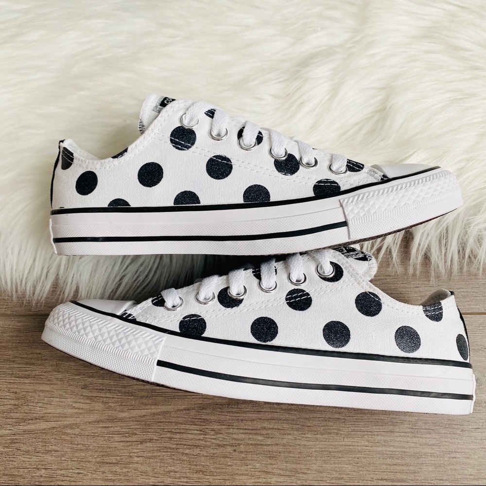 NWT Converse Chuck Taylor All Star Women’s Shoes - Picture 5 of 9
